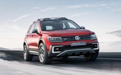 Desktop image. Volkswagen Tiguan GTE Active Concept 2017. ID:77436