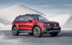 Desktop image. Volkswagen Tiguan GTE Active Concept 2017. ID:77437