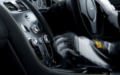 Desktop image. Aston Martin Vantage S 2016. ID:79093
