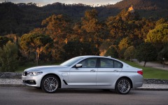 Desktop image. BMW 530e 2018. ID:89382