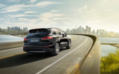 Desktop image. Porsche Cayenne Turbo S 2017. ID:93277