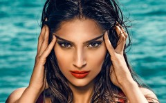 Desktop wallpaper. Sonam Kapoor