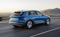 Desktop wallpaper. Audi e-tron SUV 2019. ID:104287