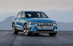 Desktop wallpaper. Audi e-tron SUV 2019. ID:104290