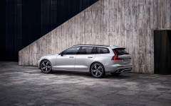 Desktop image. Volvo V60 R-Design 2019. ID:104457