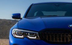 Desktop image. BMW 320d xDrive UK Version 2019. ID:110910