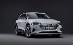 Desktop image. Audi e-tron 50 quattro 2019. ID:118507