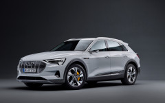 Desktop image. Audi e-tron 50 quattro 2019. ID:118508