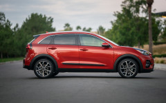 Desktop wallpaper. Kia Niro Hybrid 2020. ID:123443