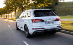 Desktop wallpaper. Audi Q7 TFSI e quattro 2020. ID:124168