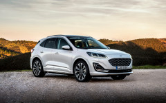 Desktop image. Ford Kuga Vignale Plug-In Hybrid 2020. ID:128449