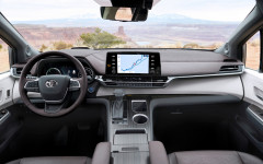 Desktop image. Toyota Sienna Platinum 2021. ID:129722