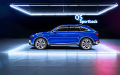 Desktop image. Audi Q5 Sportback 45 TFSI quattro 2021. ID:133370