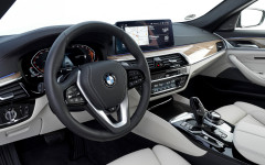 Desktop image. BMW 530d xDrive Touring 2021. ID:133807