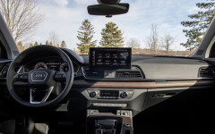 Desktop image. Audi Q5 55 TFSI e quattro USA Version 2021. ID:135767