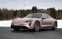 Desktop image. Porsche Taycan 2021. ID:136720