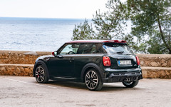 Desktop image. MINI John Cooper Works 2022. ID:139152