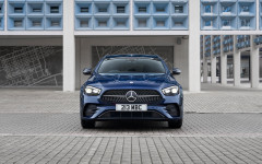 Desktop image. Mercedes-Benz E 400d Estate UK Version 2021. ID:140148