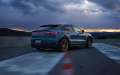 Desktop wallpaper. Porsche Cayenne Turbo GT 2022. ID:141125