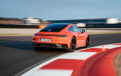 Desktop image. Porsche 911 Carrera 4 GTS 2022. ID:142945