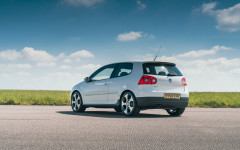 Desktop wallpaper. Volkswagen Golf V GTI 3-door UK Version 2004. ID:143385