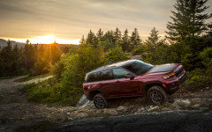 Desktop wallpaper. Jeep Grand Cherokee Trailhawk 2022. ID:143435